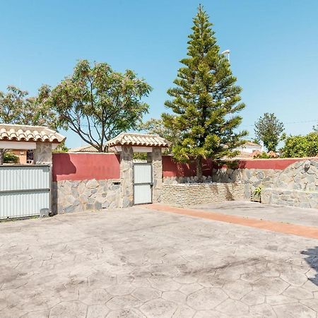 Villa Marty - Mayores De 25 Anos Chiclana de la Frontera Exterior photo